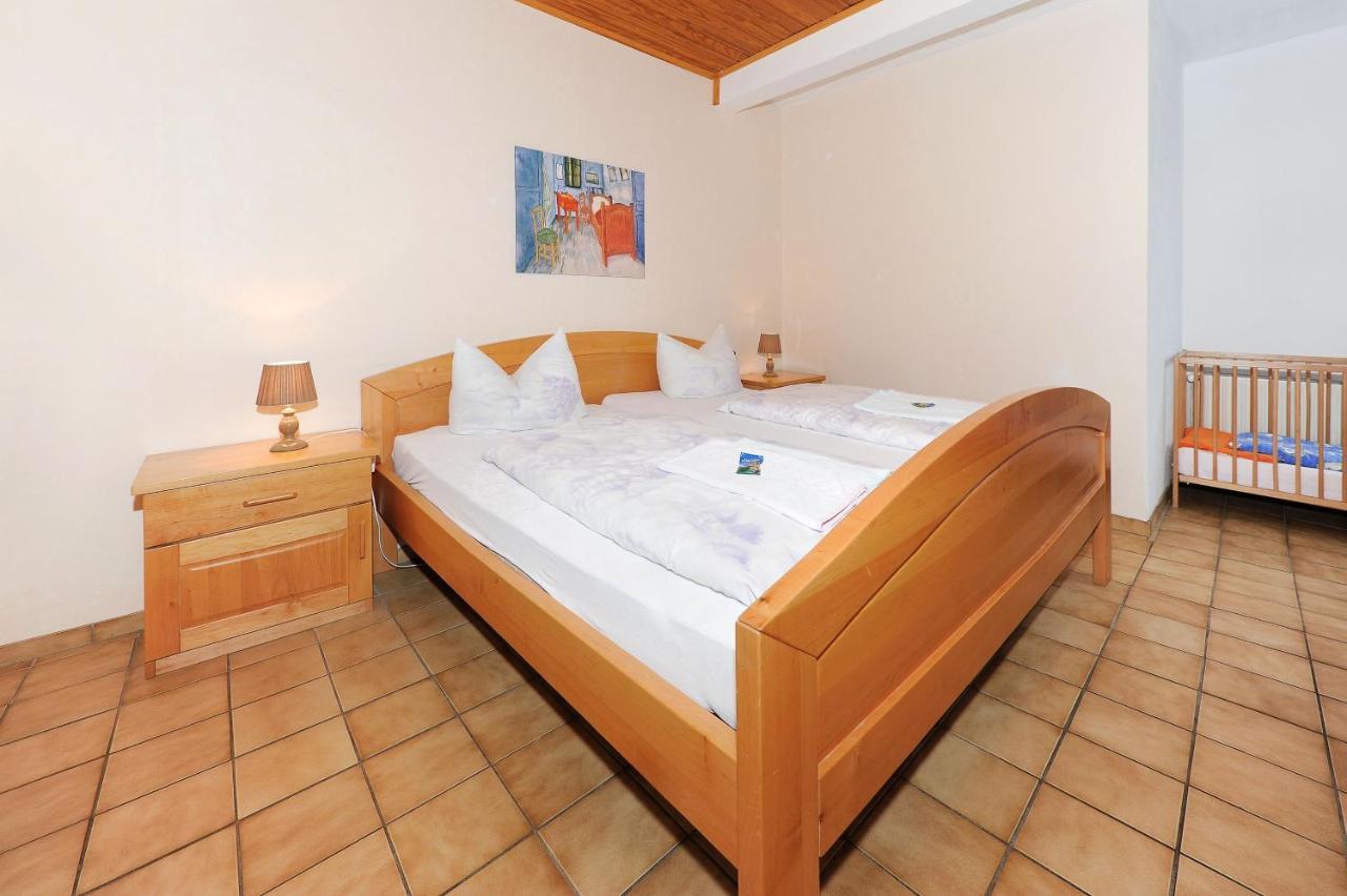 Friesenmeer Ferienwohnung Eins Bensersiel Kültér fotó